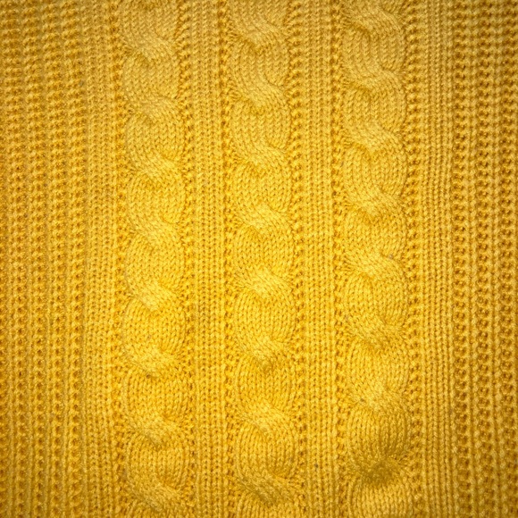 Vintage Sweater Women's Medium Mustard Yellow 3D Cable Knit - Picture 3 of 3